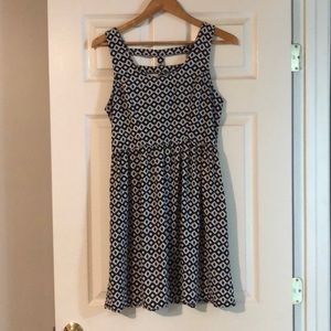 Black and White Ikat Dress /w POCKETS!